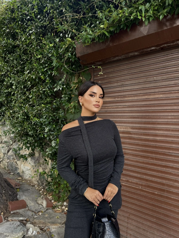 Antrasit Fularlı Asimetrik İkili Takım