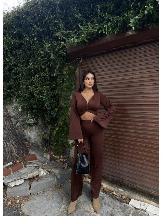 Kahverengi Burgu Detay İkili Takım