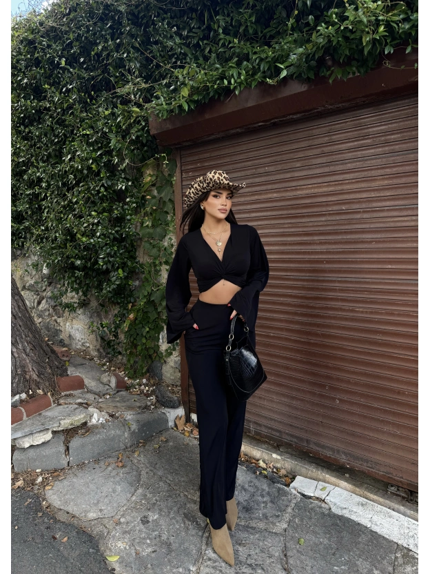 Siyah Burgu Detay İkili Takım