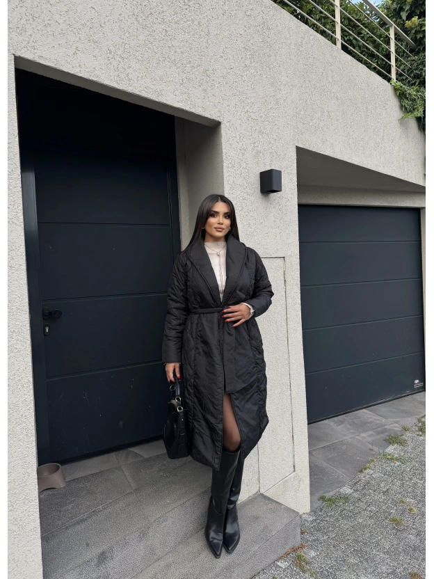 Siyah Kapitone Kuşaklı Uzun Mont