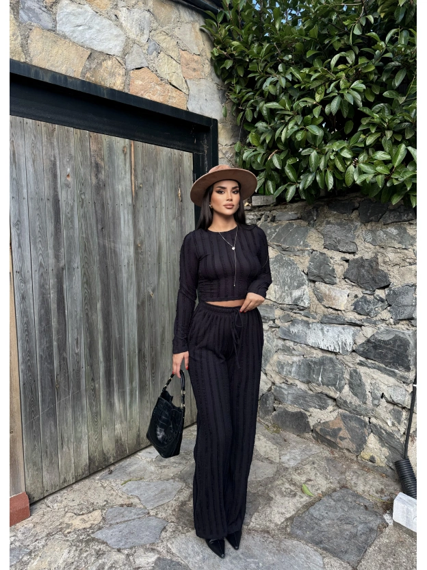 Siyah Dikiş Detay Alt Üst Takım