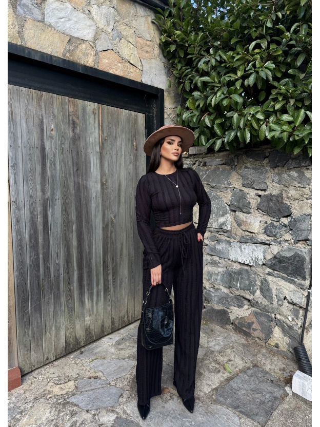 Siyah Dikiş Detay Alt Üst Takım