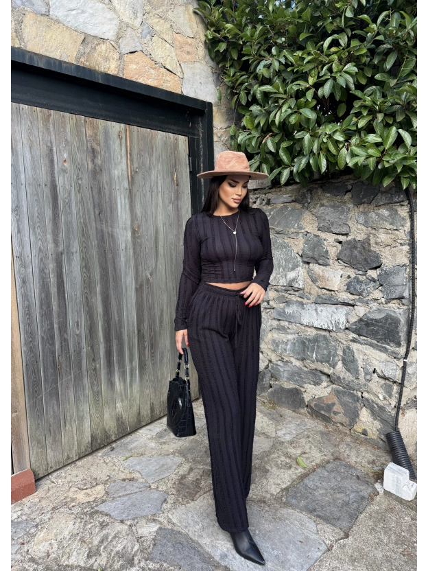 Siyah Dikiş Detay Alt Üst Takım