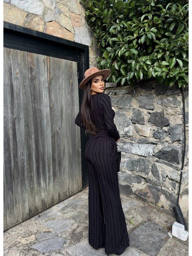 Siyah Dikiş Detay Alt Üst Takım