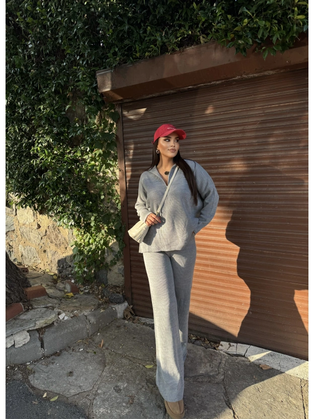 Gri Fermuarlı Triko Takım