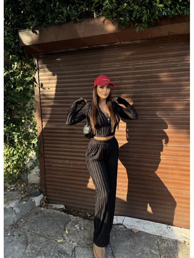 Siyah Kapüşonlu Dikiş Detay Alt Üst Takım