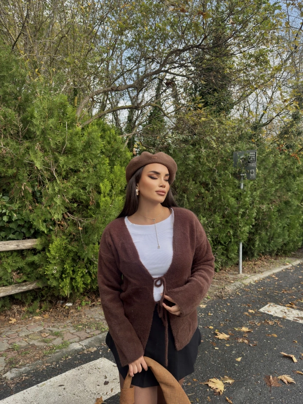 Kahverengi Bağlamalı Yumoş Kazak