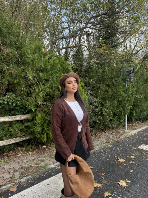 Kahverengi Bağlamalı Yumoş Kazak