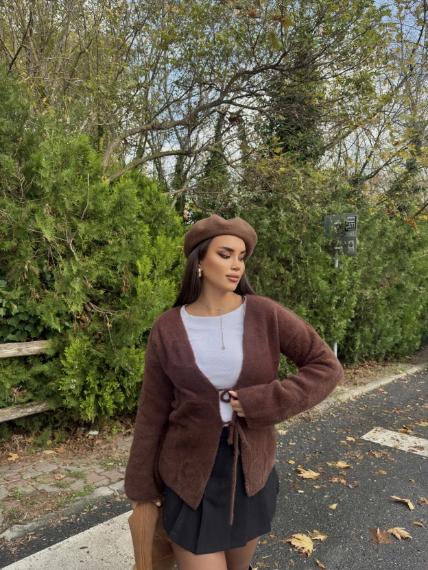 Kahverengi Bağlamalı Yumoş Kazak