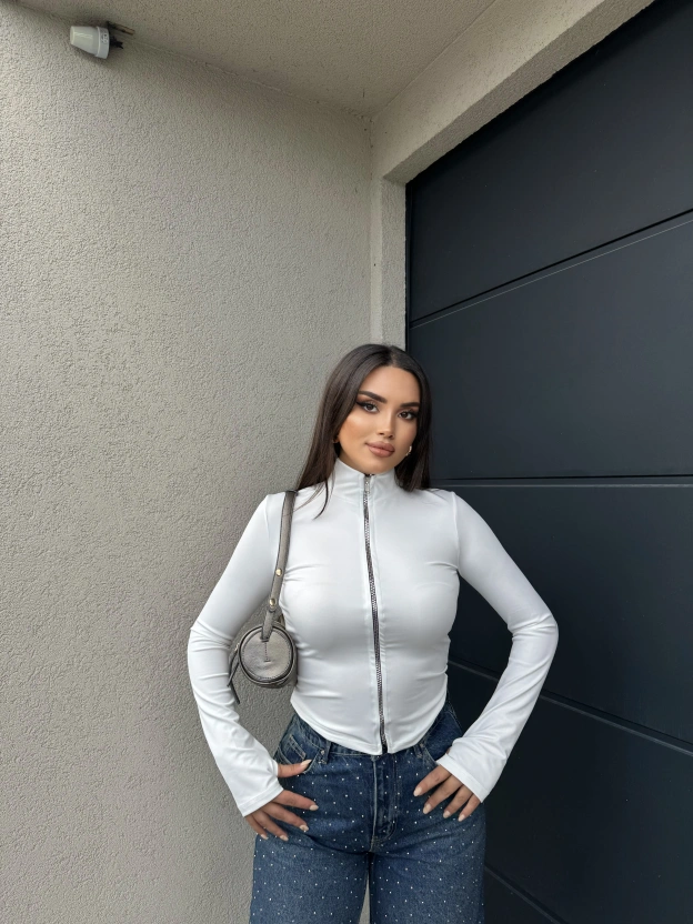 Beyaz Parmak Geçirmeli Body