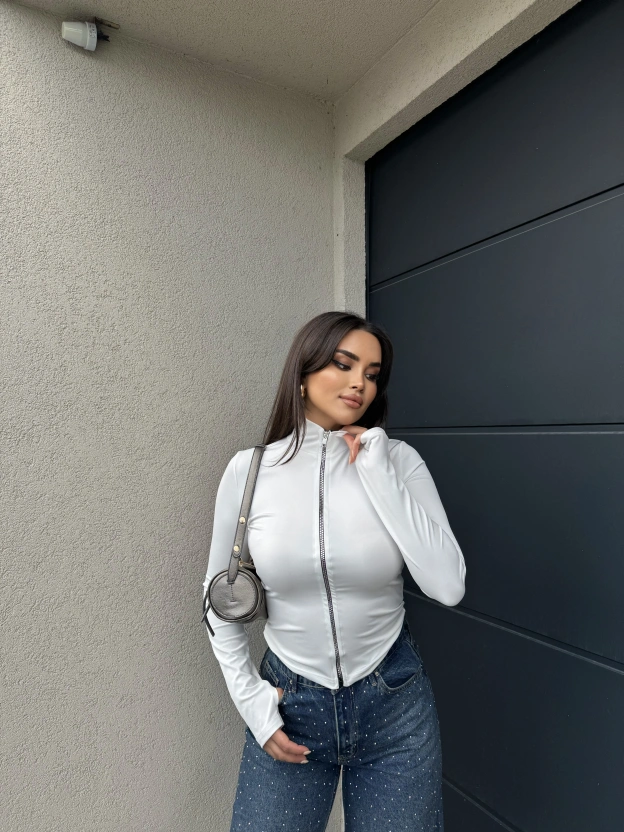 Beyaz Parmak Geçirmeli Body