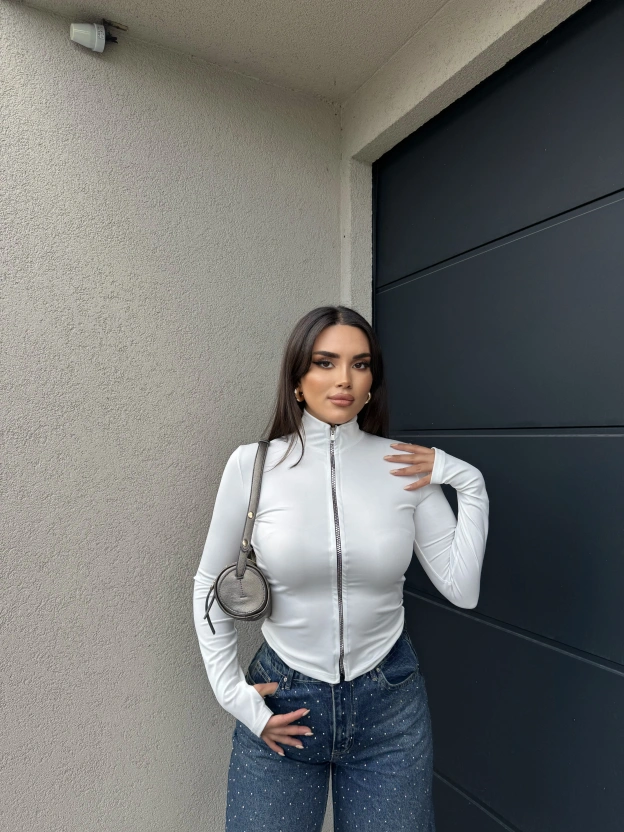 Beyaz Parmak Geçirmeli Body