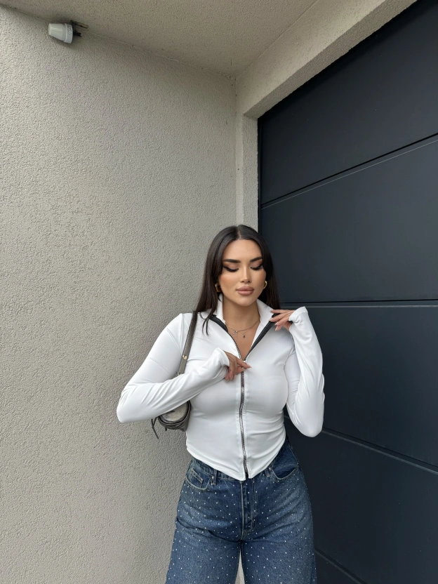 Beyaz Parmak Geçirmeli Body