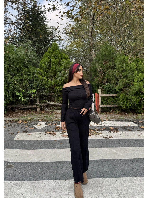 Siyah Madonna Yaka Fırfırlı Takım