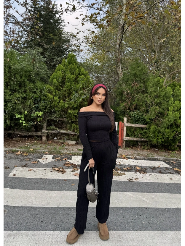 Siyah Madonna Yaka Fırfırlı Takım