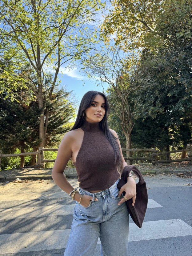 Kahverengi Balıkçı Yaka Yumoş Triko Bluz