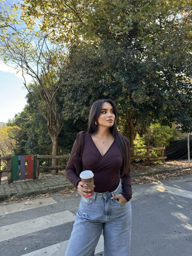 Kahverengi Kruvaze Yaka Bodysuit