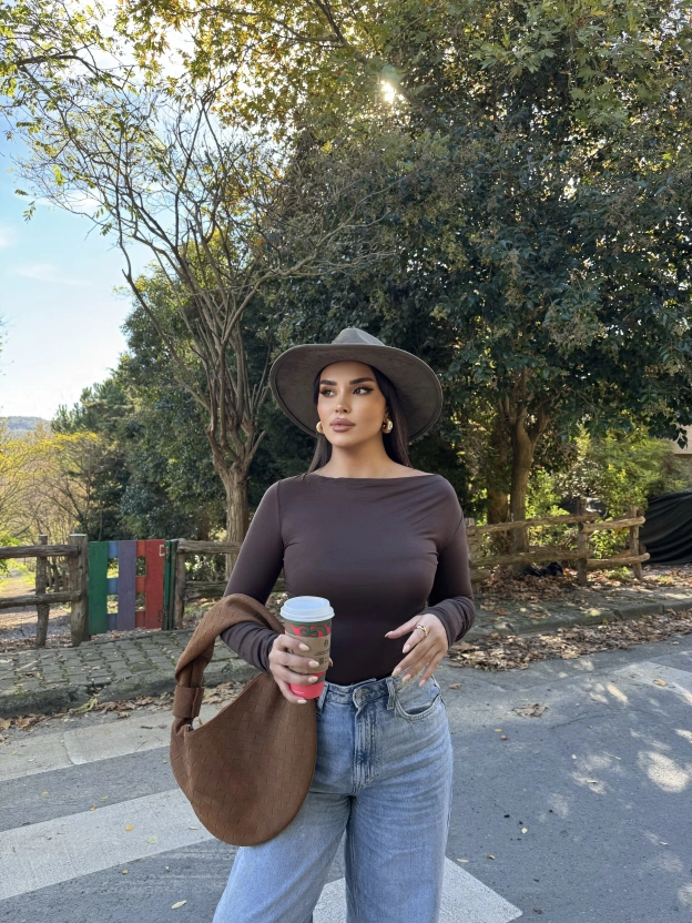 Kahverengi Basic Büzgülü Crop