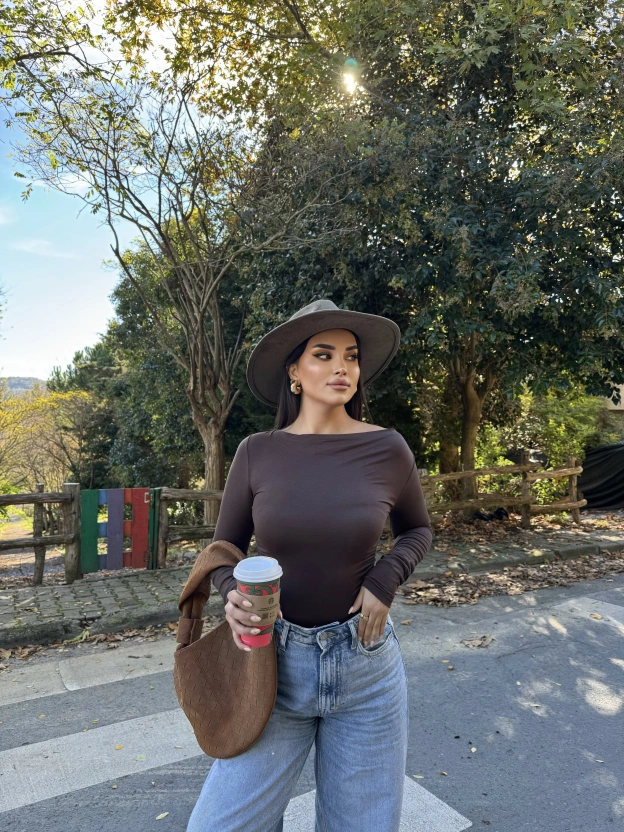 Kahverengi Basic Büzgülü Crop