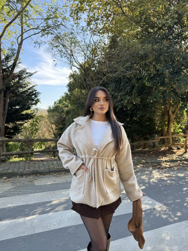 Bej Bağlamalı Tasarım Mont