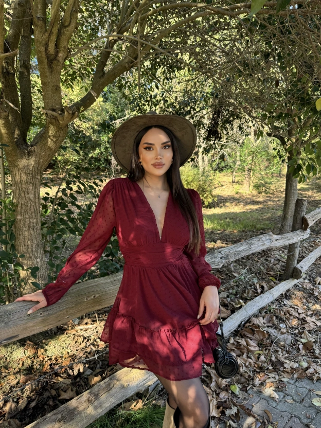 Bordo V Yaka Güpürlü Elbise