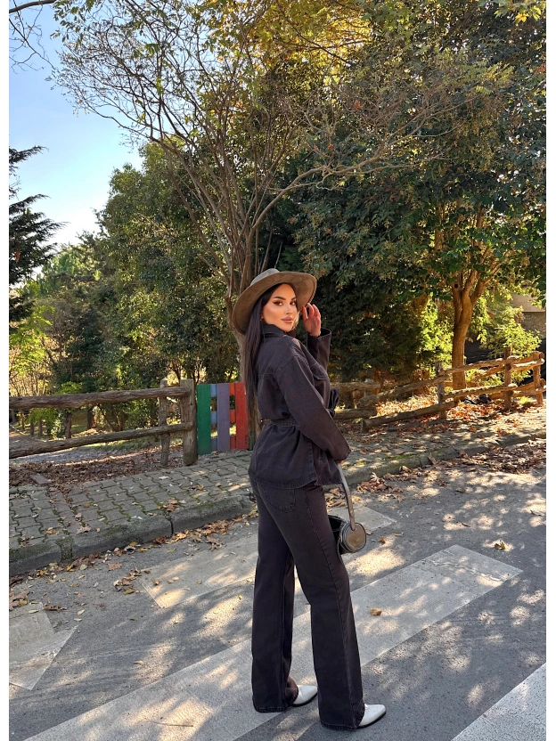 Kahverengi Kuşaklı Denim Takım