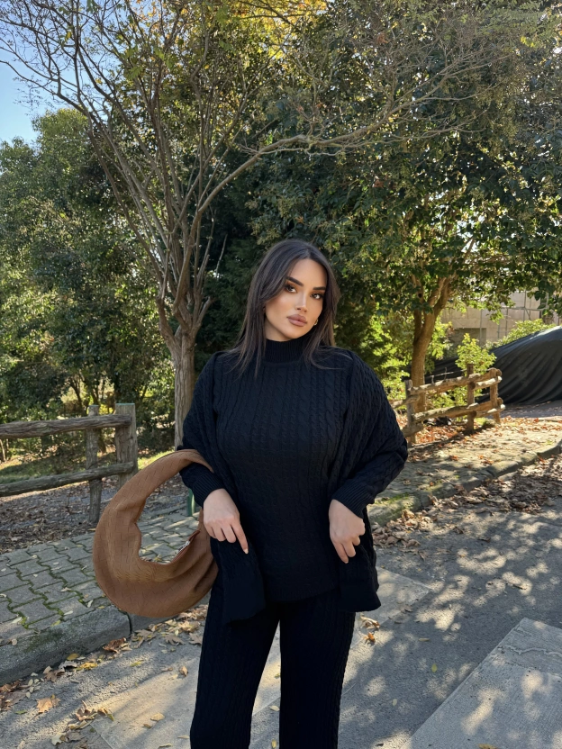 Siyah Üçlü Triko Takım