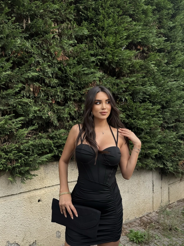 Siyah Korse Detay Askılı Tasarım Mini Elbise