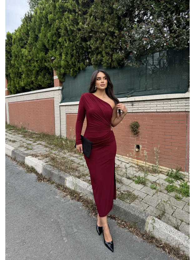Bordo Tek Kol Tokalı Uzun Elbise