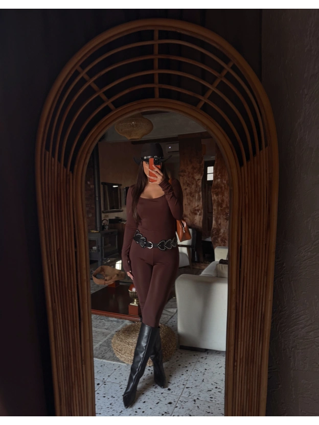 Kahverengi Kare Yaka Tulum