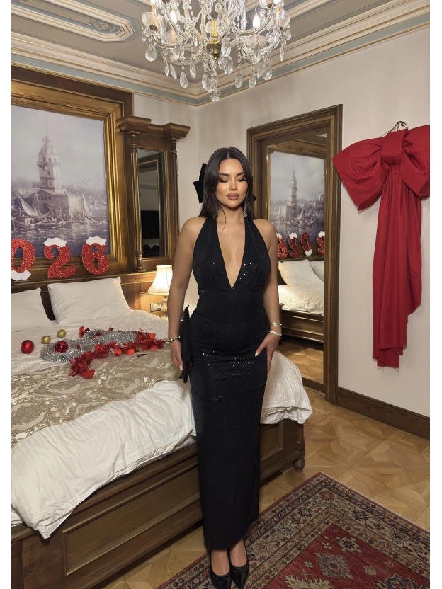 Siyah Payetli Boyundan Bağlamalı Uzun Elbise