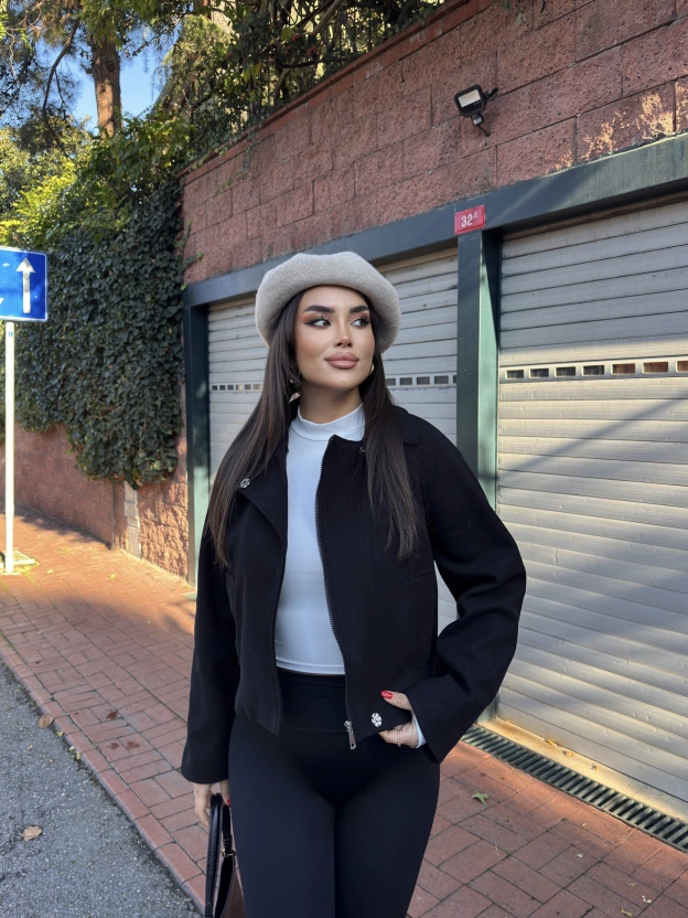 Siyah Polo Yaka Kaşe Mont