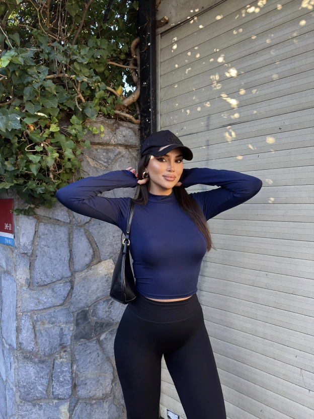 Lacivert Yarım Balıkçı Sırt Balenli Crop