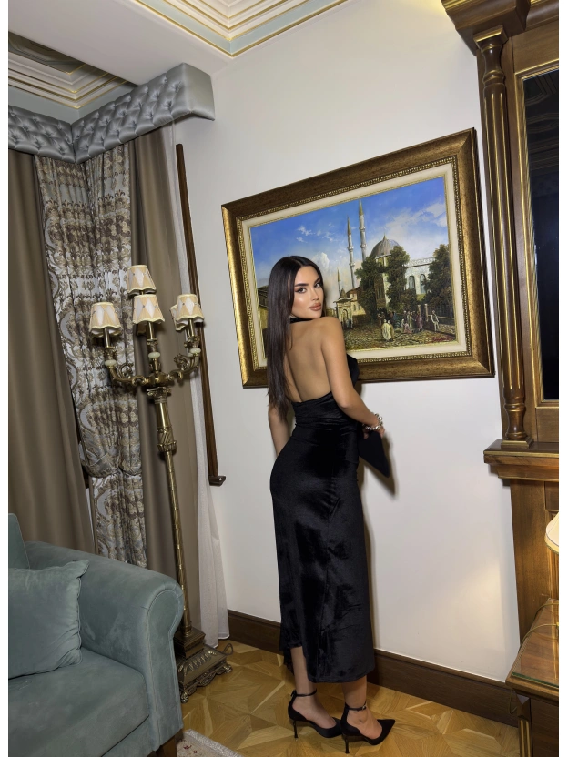 Siyah Güpür Detay Uzun Kadife Elbise