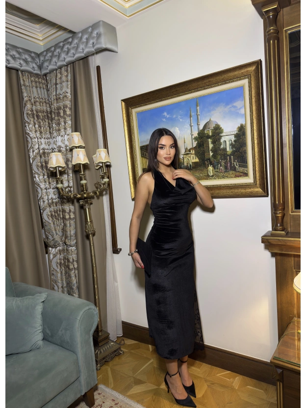 Siyah Güpür Detay Uzun Kadife Elbise