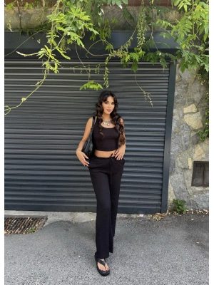 Siyah Boyundan Bağlamalı Bürümcük Takım