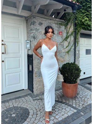 Beyaz V Yaka Uzun Premium Elbise