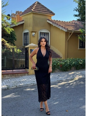 Siyah Boyundan Bağlamalı Dantel Detay Elbise