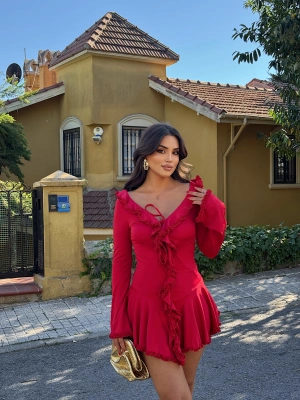 Kırmızı Fırfırlı Tasarım Elbise