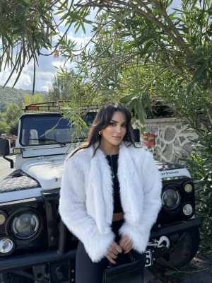 Beyaz Crop Kürk Ceket