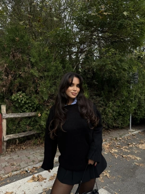 Siyah Bisiklet Yaka Basic Kazak