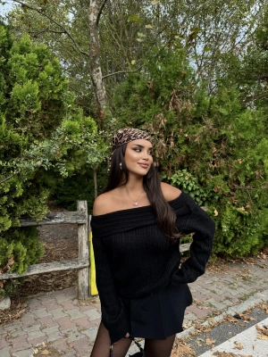 Siyah Madonna Yaka Kazak