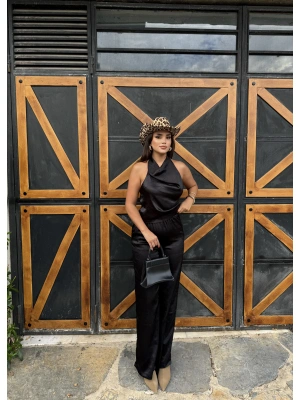 Siyah Saten Boyundan Geçirmeli Bluz Takım