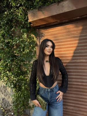 Siyah Korse Detay Dantel Crop