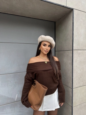 Kahverengi Madonna Yaka Kazak