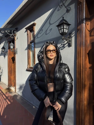 Siyah Deri Şişme Mont