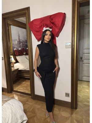 Siyah Simli Yırtmaç Detay Uzun Elbise