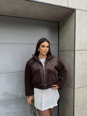 Kahverengi Cep Detay Premium Mont