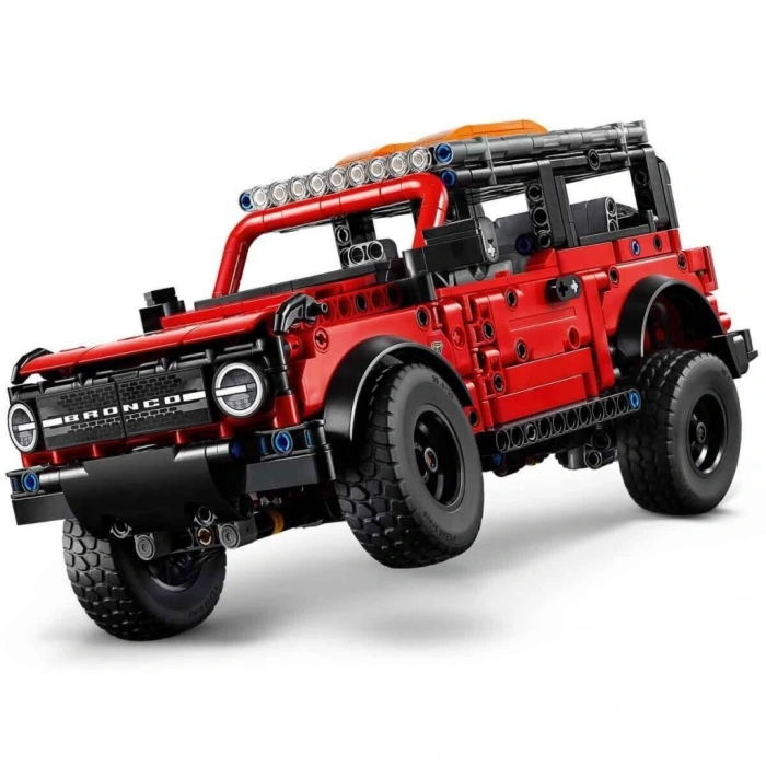 42213   Technic Ford Bronco SUV 943 parça +9 yaş