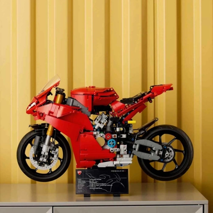 Ducati Panigale V4 S Motosiklet 42202
